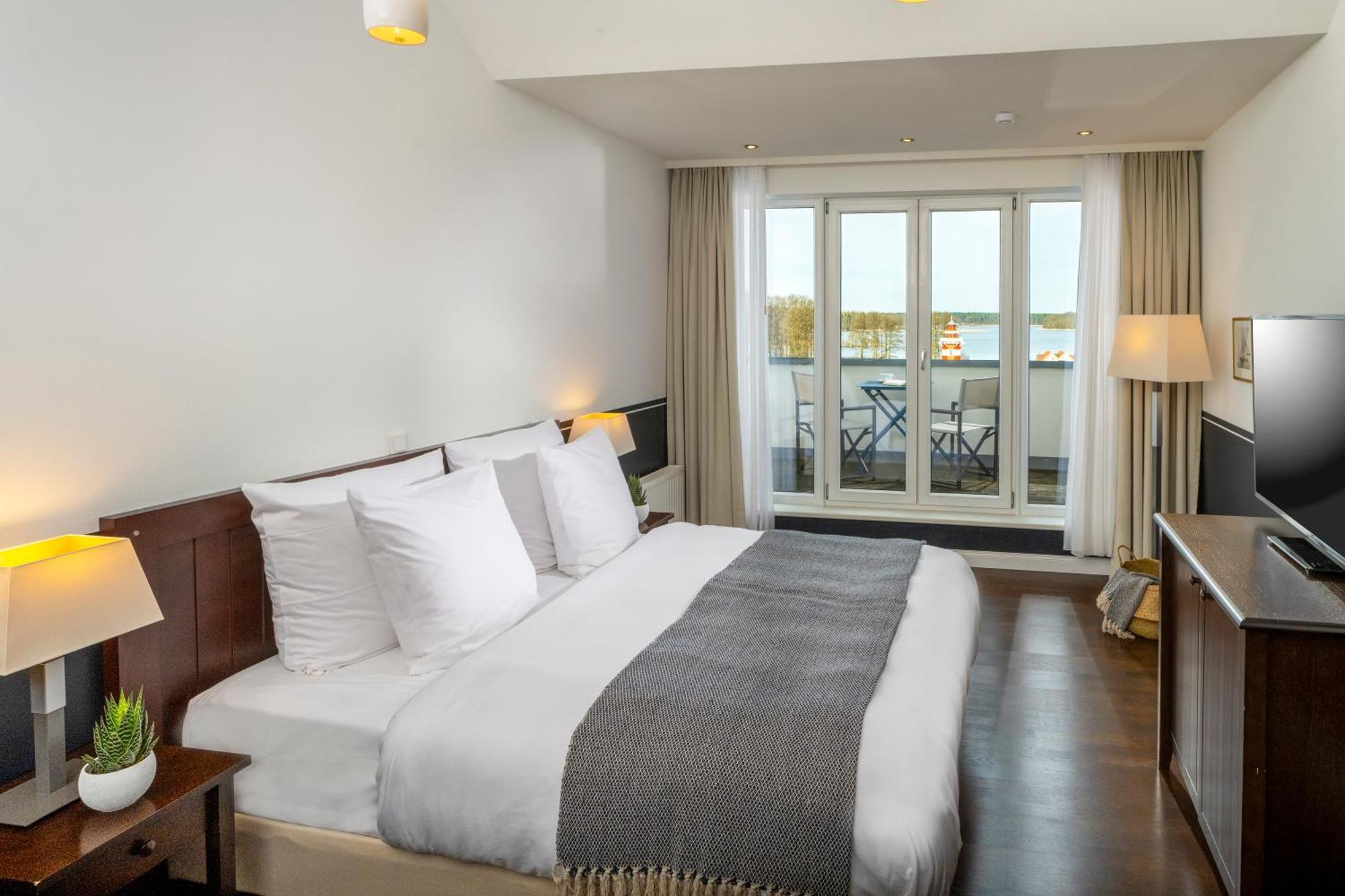 Precise Resort Hafendorf Rheinsberg Exterior photo