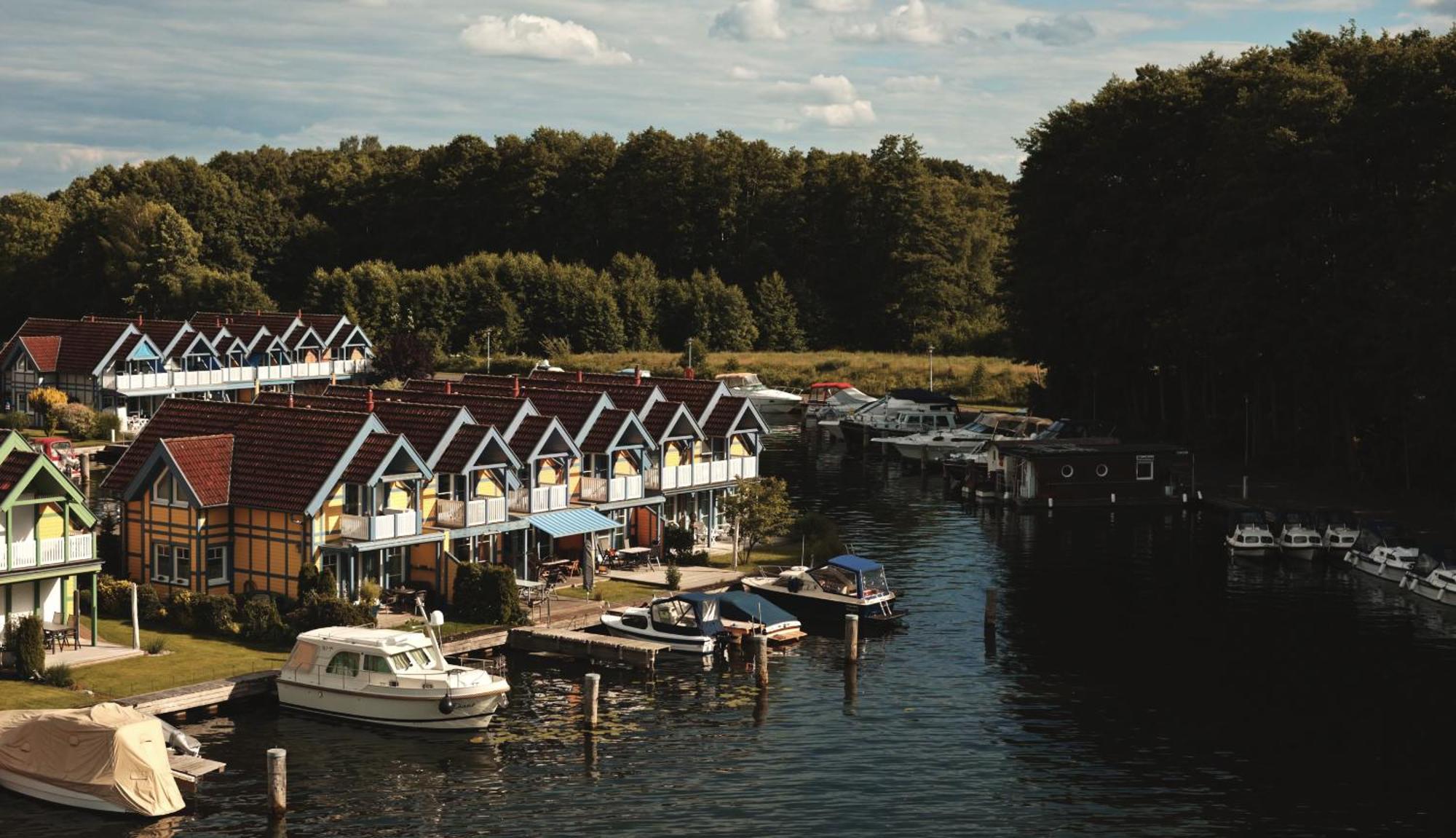 Precise Resort Hafendorf Rheinsberg Exterior photo